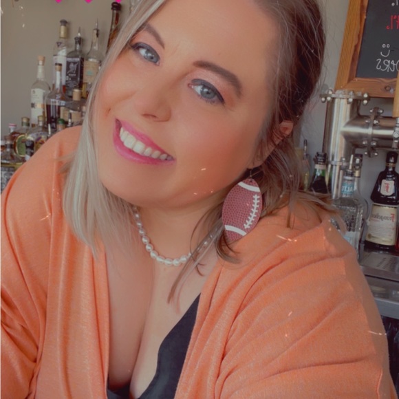 Meet your Posher, Rindi - Picture 3 of 3